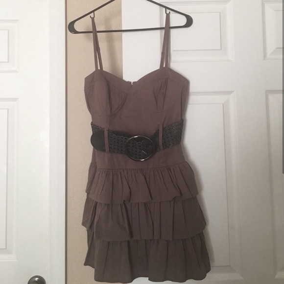 2B Bebe Ruffled Dress - Picture 4 of 4